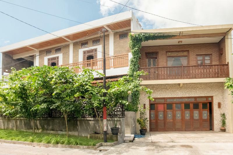 Hotel Batukaras Kalaras Exterior photo